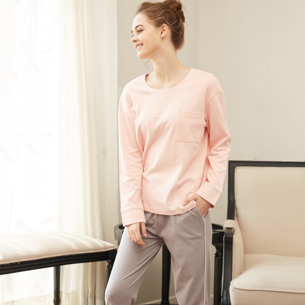 Long sleeved cotton sleepwear for women